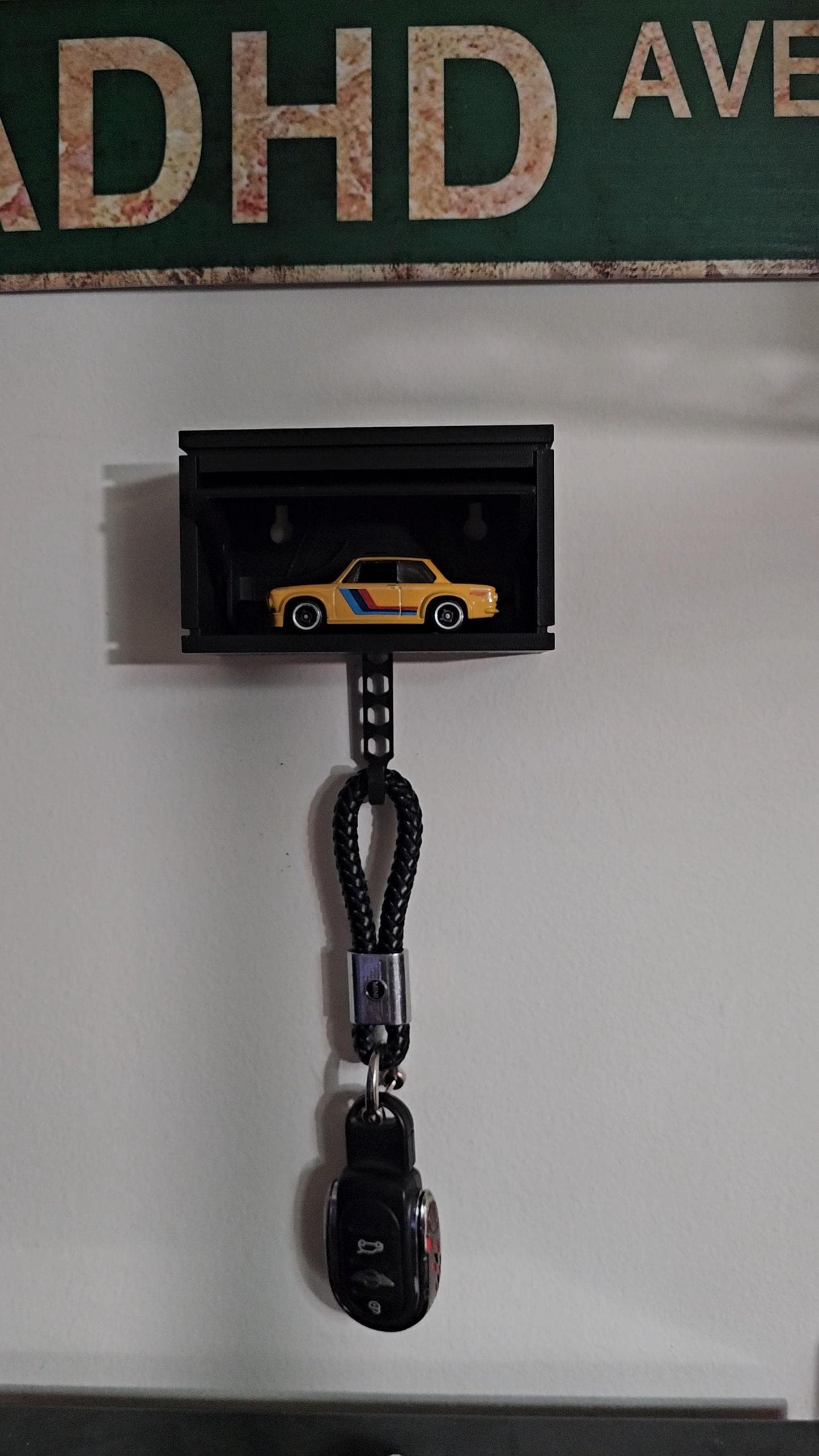 Hot Wheels & Matchbox Garage Key Holder – Interactive Wall Mount | Opens When You Park Your Keys!